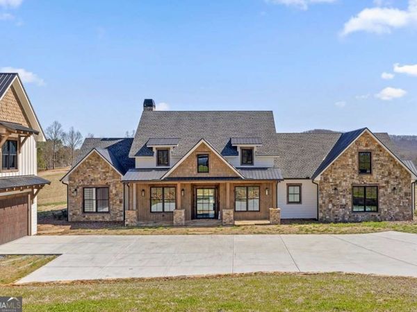 84 Bravo Rivera Way, Ellijay, GA 30536