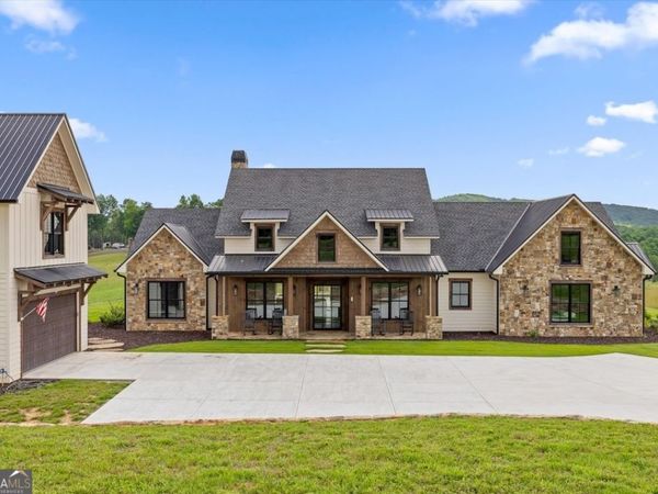 84 Bravo Rivera Way, Ellijay, GA 30536