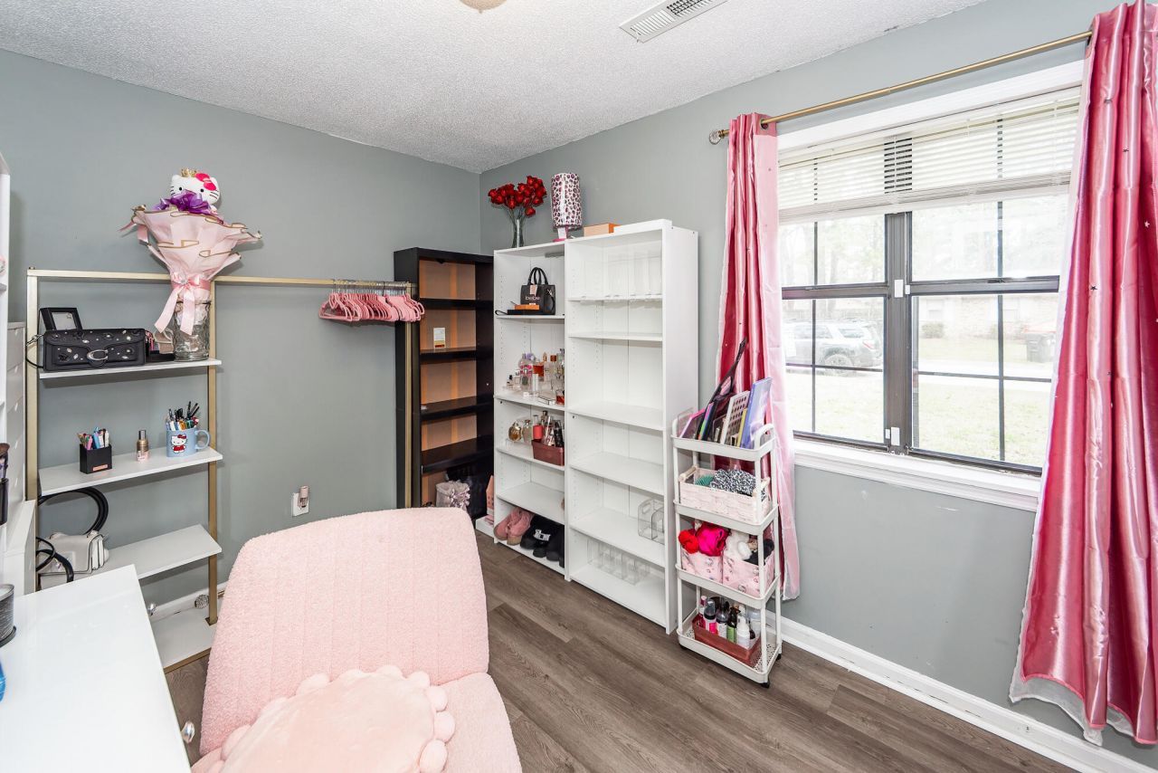 112 Fripp Lane Photo 11