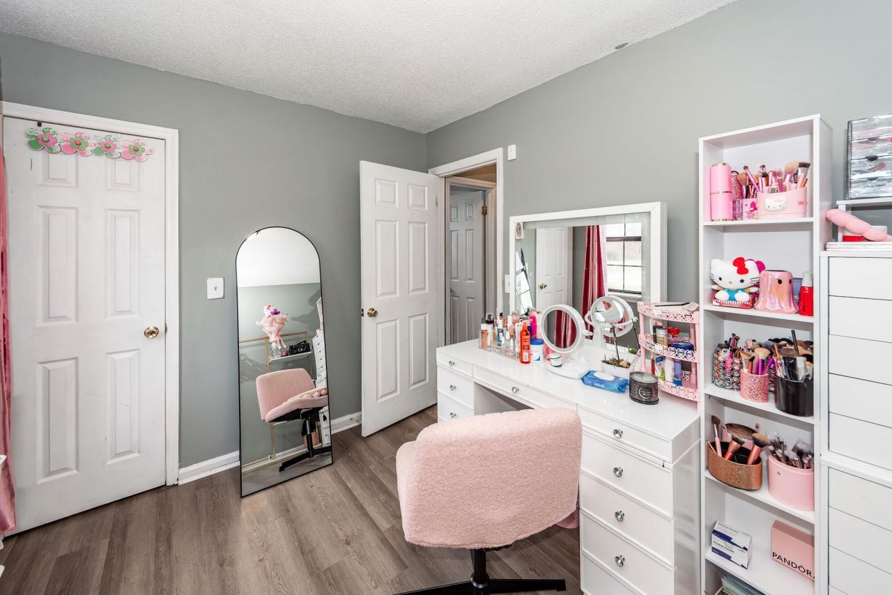 112 Fripp Lane Photo 12