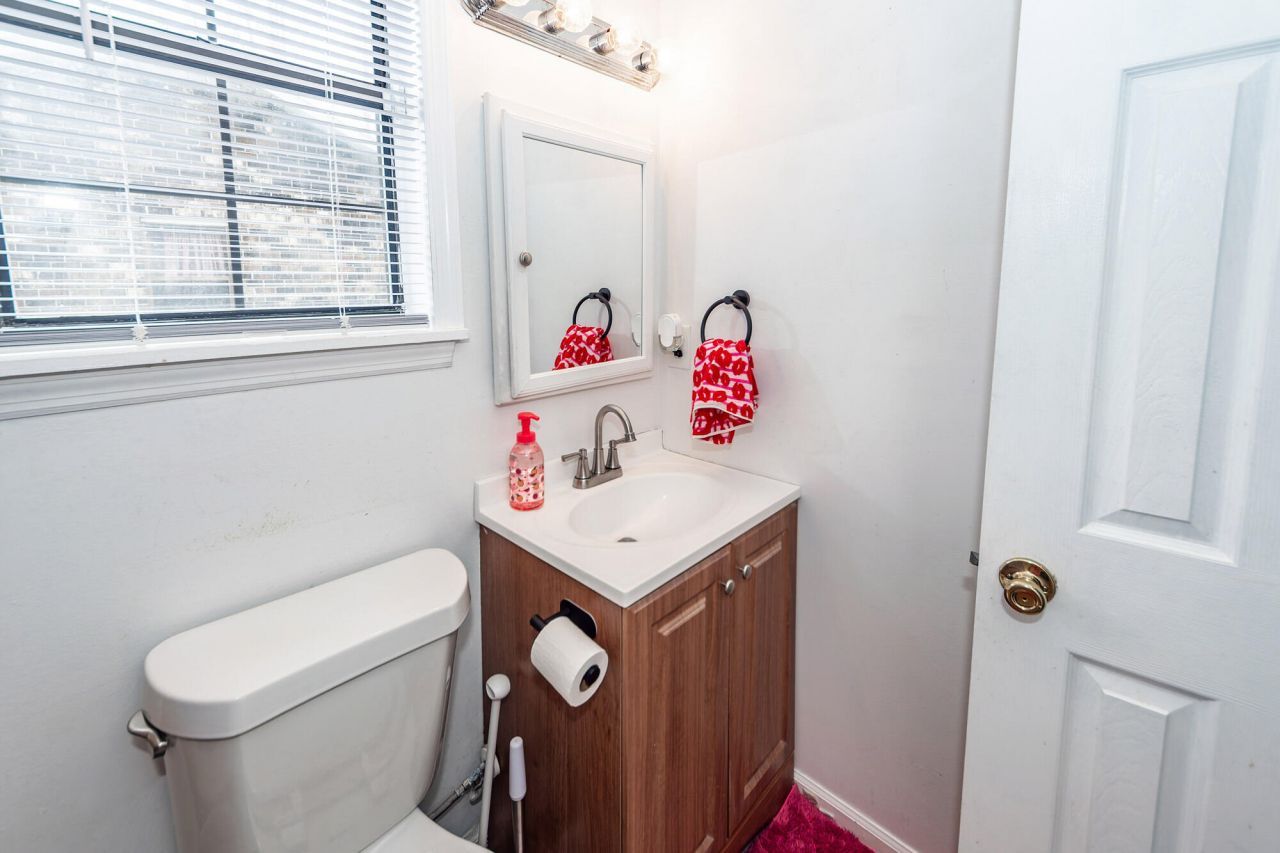 112 Fripp Lane Photo 15