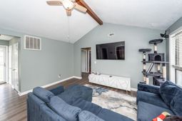 112 Fripp Lane photo 4