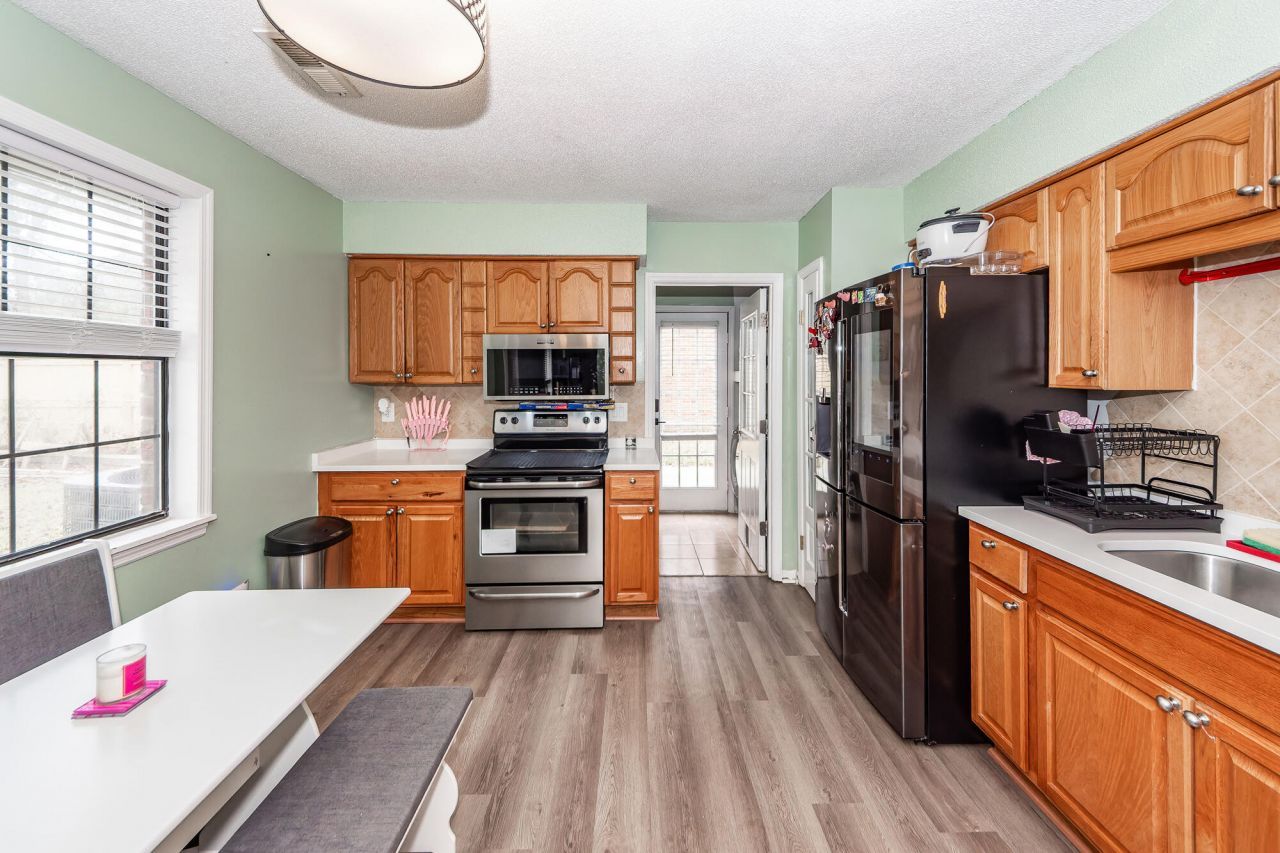 112 Fripp Lane Photo 6