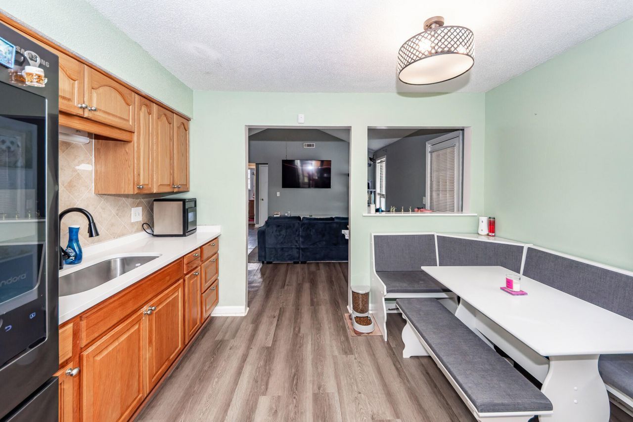 112 Fripp Lane Photo 8