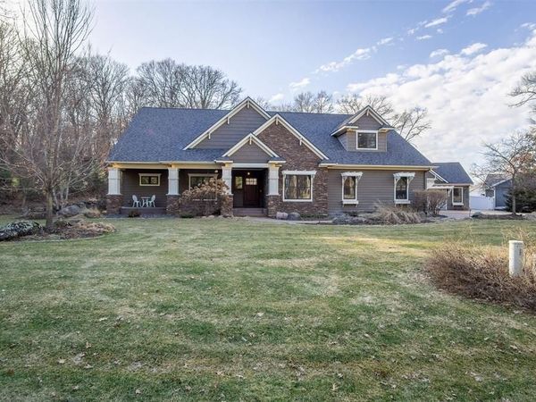 1116 Moonlight Drive, Altoona, WI 54720
