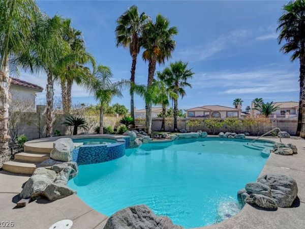 3800 Beacon Point Street, Las Vegas, NV 89129