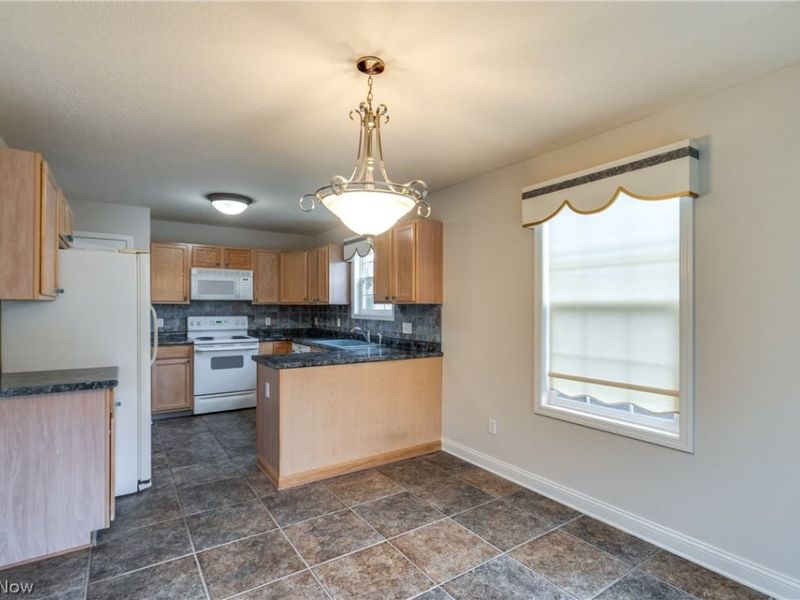 4046 Lindbergh Avenue NW, Canton, OH 44718 Photo 13