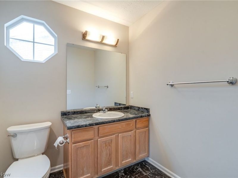 4046 Lindbergh Avenue NW, Canton, OH 44718 Photo 22