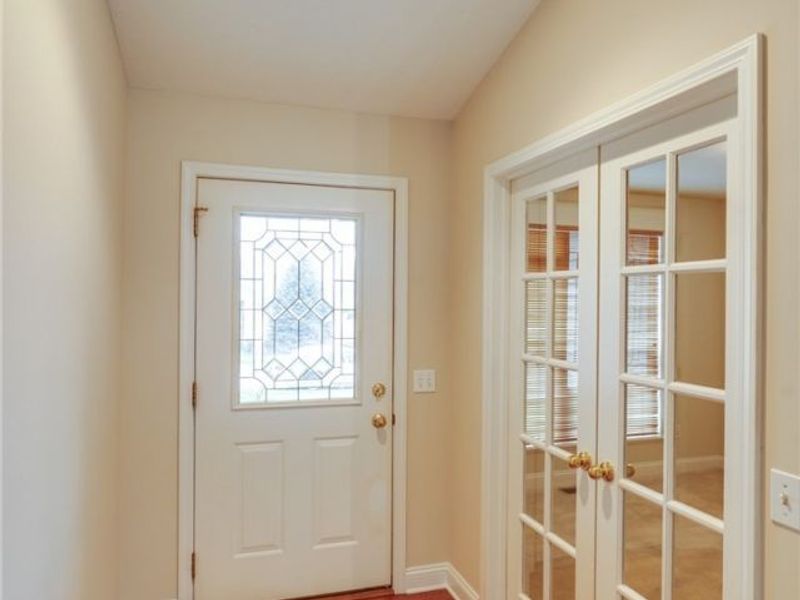 4046 Lindbergh Avenue NW, Canton, OH 44718 Photo 3