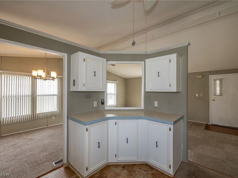 10 Corktree Drive, Olmsted Township, OH 44138 Photo 10