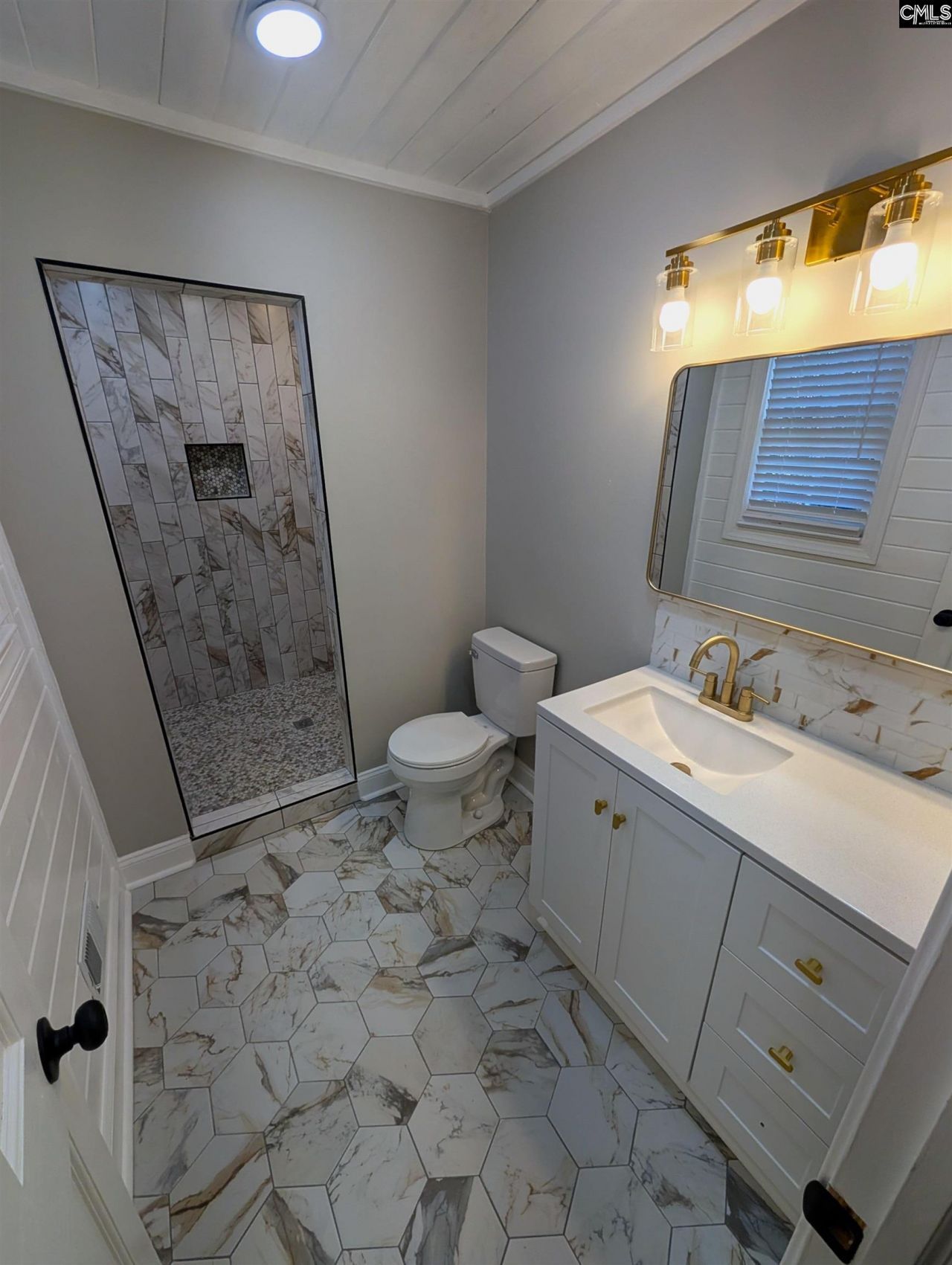 113 Rushing Wind Drive  Photo 12