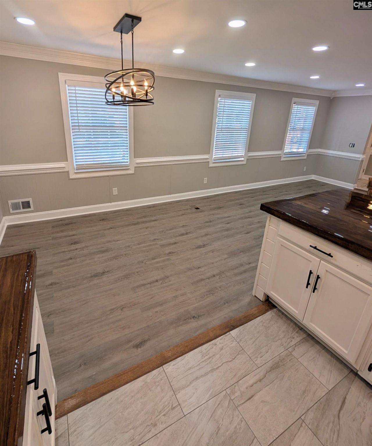 113 Rushing Wind Drive  Photo 5