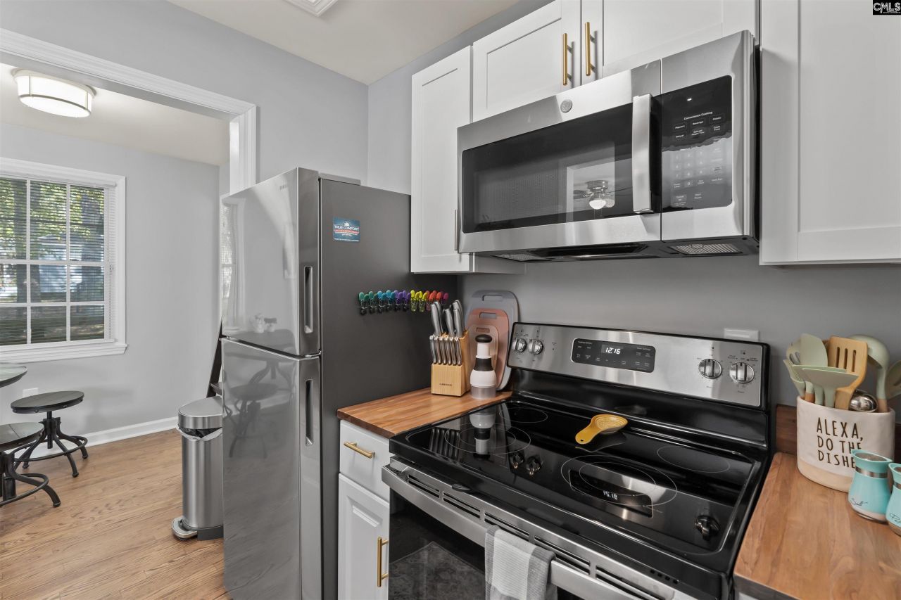 1111 Rumar Street  Photo 13