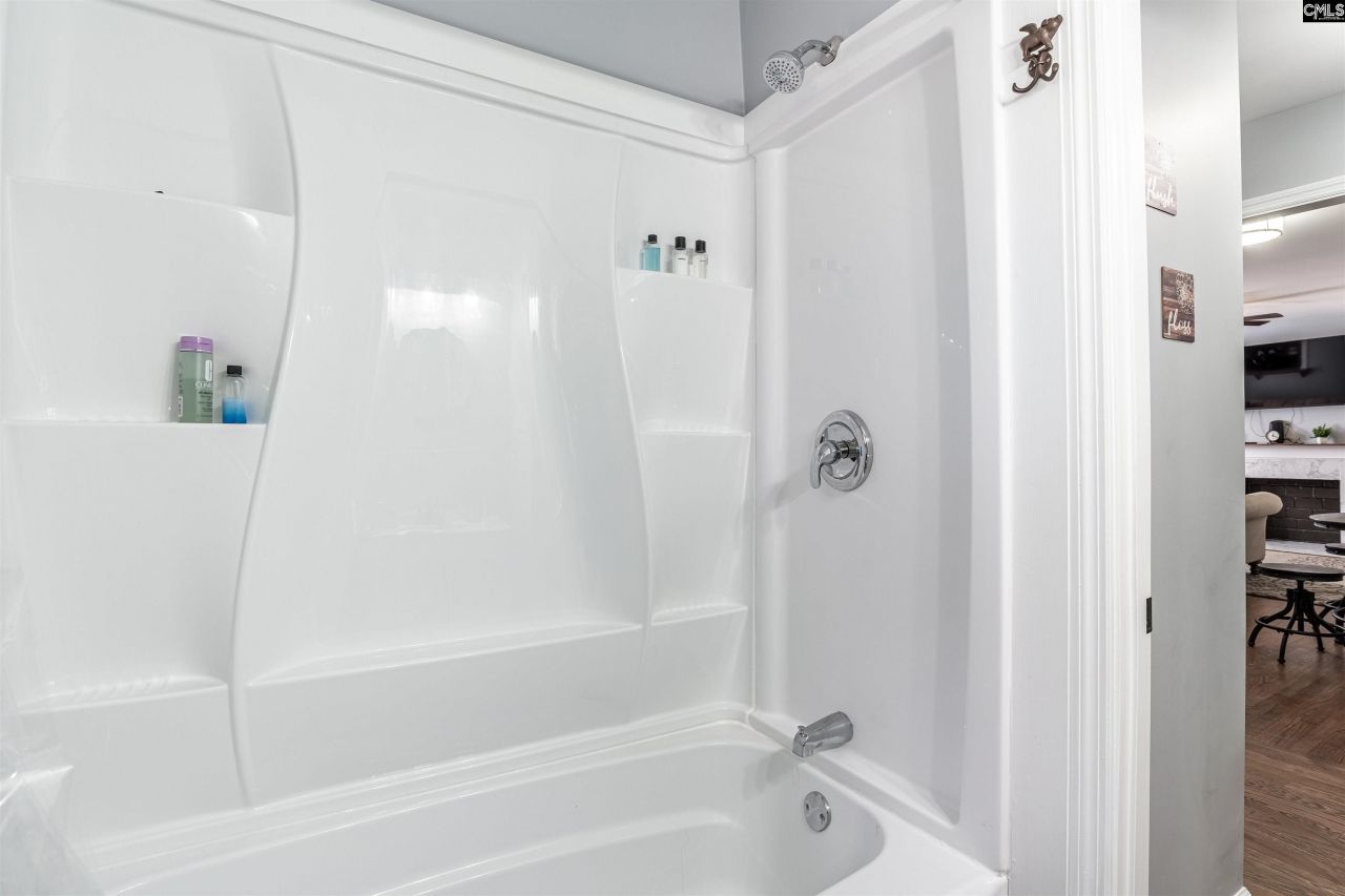 1111 Rumar Street  Photo 19