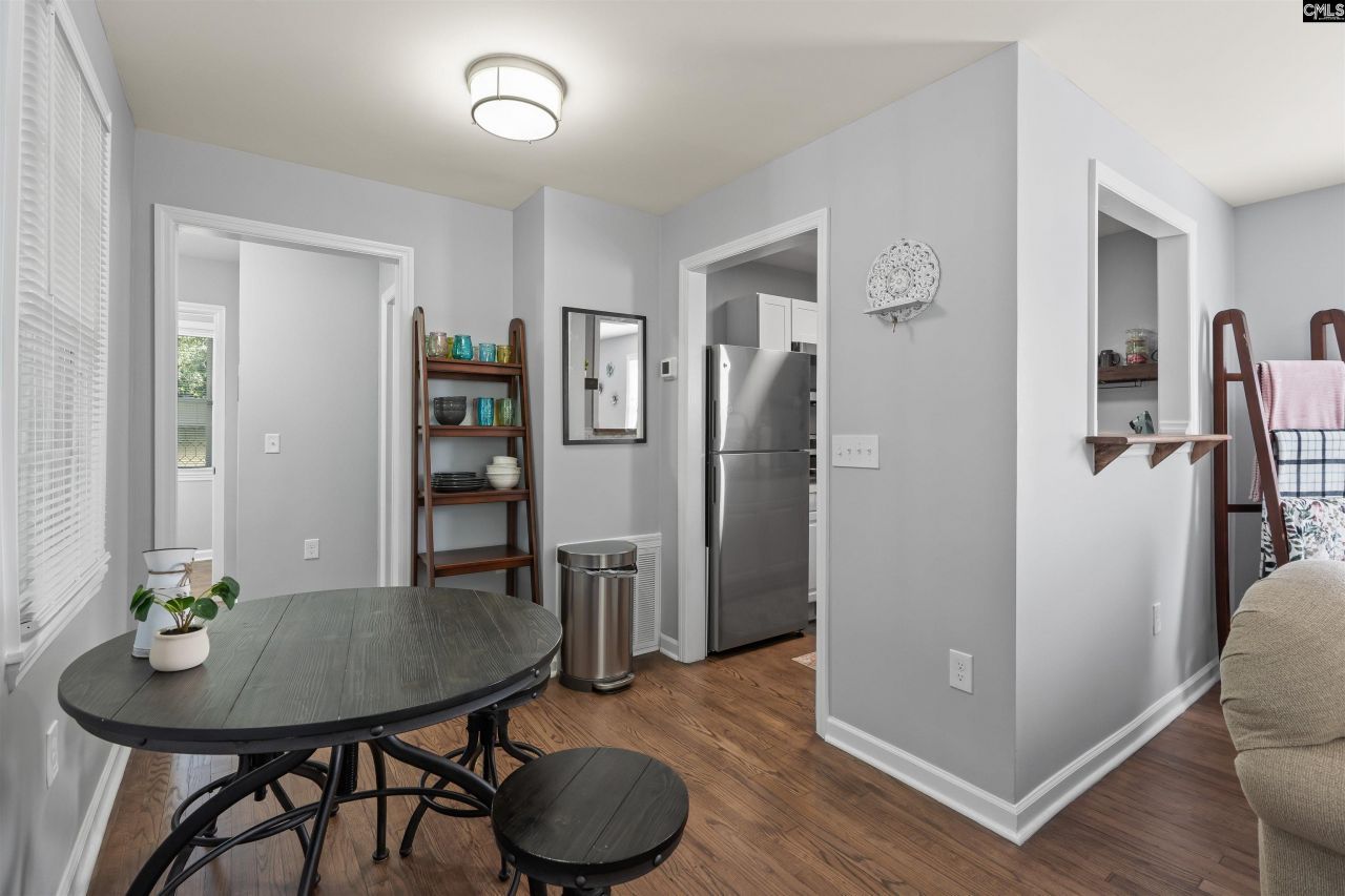 1111 Rumar Street  Photo 23