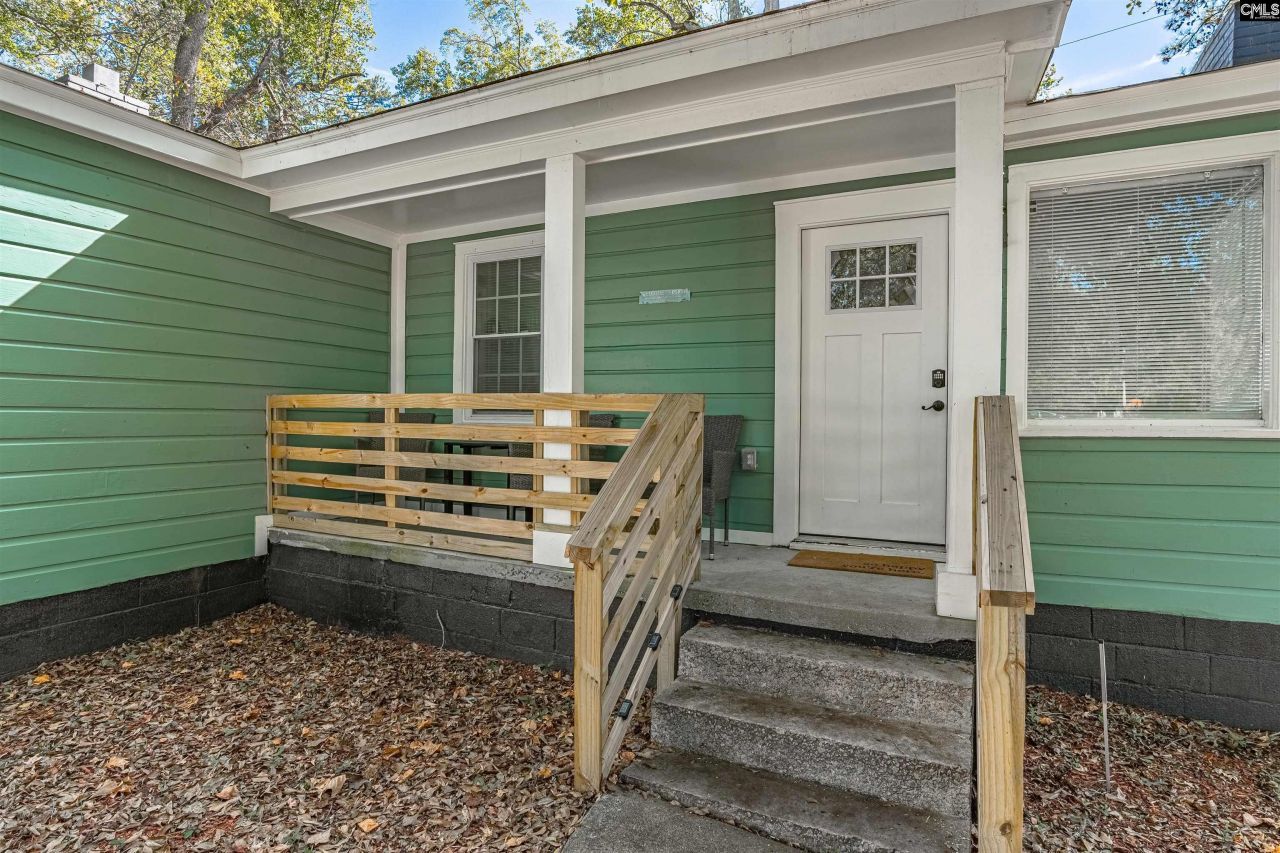 1111 Rumar Street  Photo 4