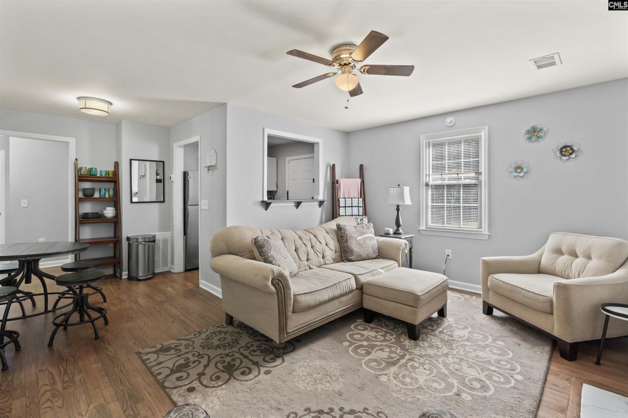 1111 Rumar Street  Photo 5