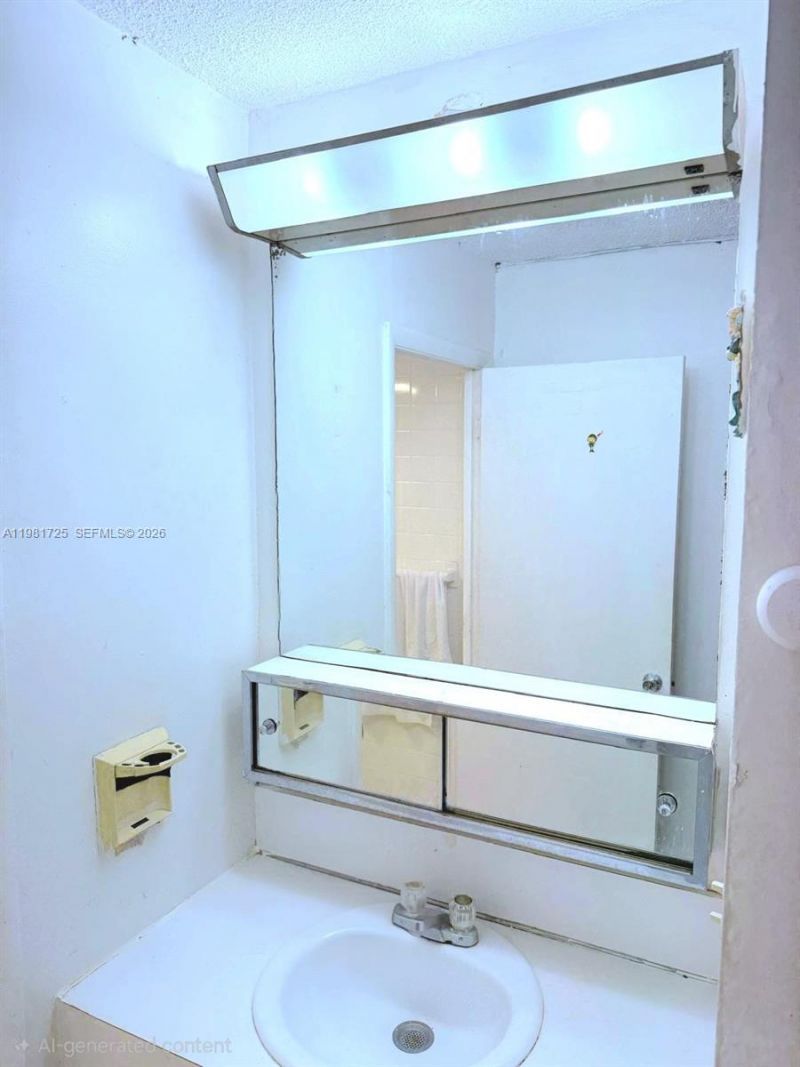 1620 West Ave , Unit 403, Miami Beach, FL 33139 Photo