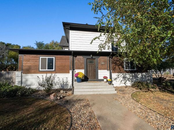 297 N Cedar Ave, Parker, SD 57053