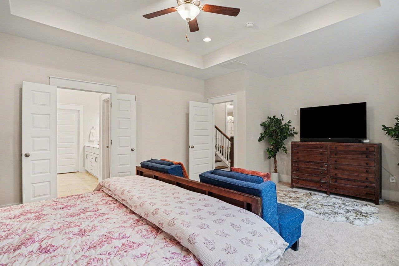 100 Tudor Court Photo 22