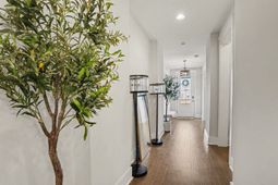 100 Tudor Court photo 4