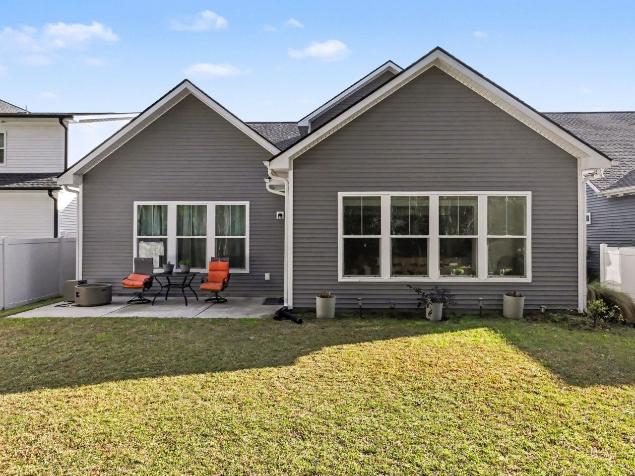 100 Tudor Court Photo 35