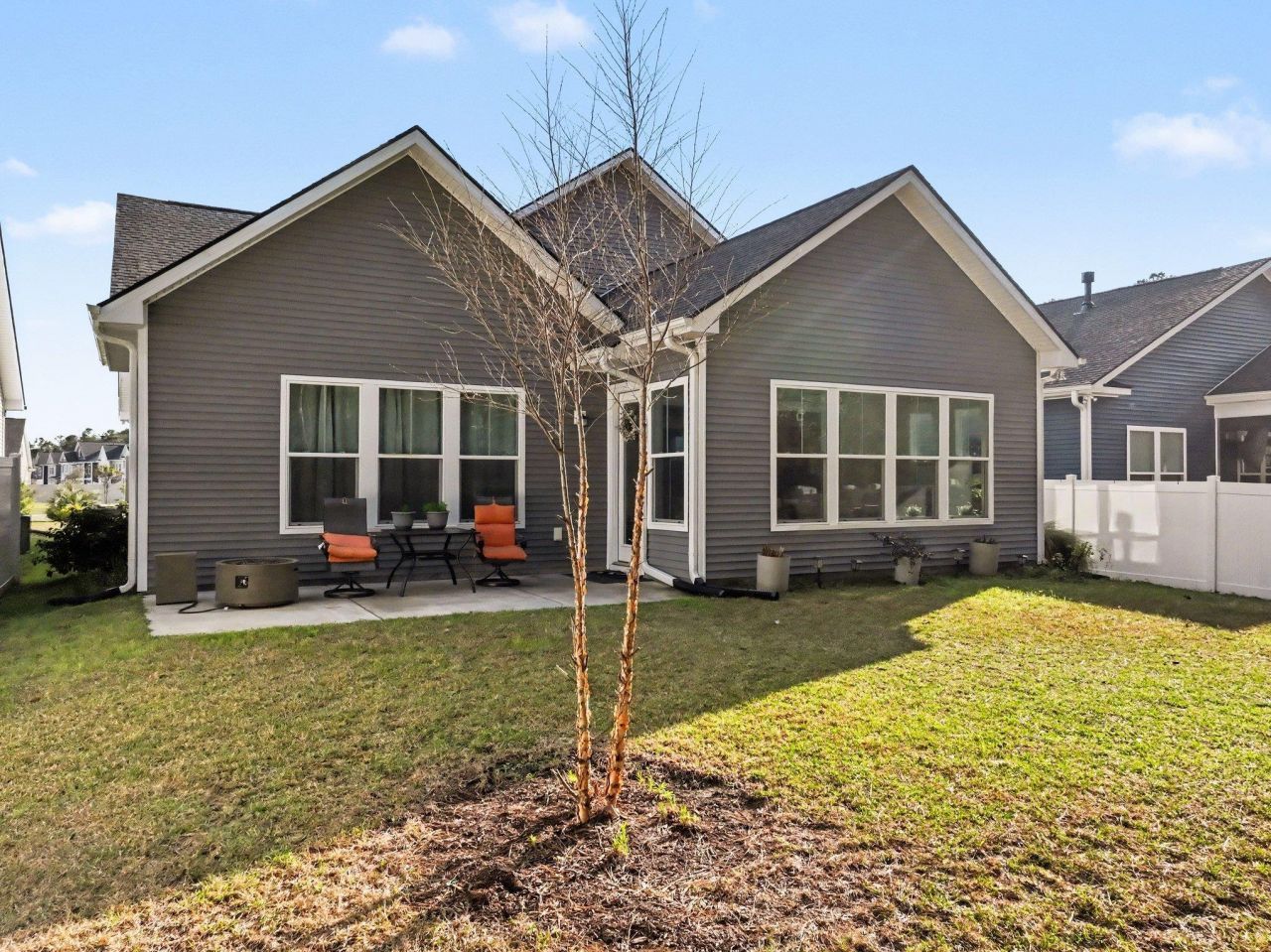 100 Tudor Court Photo 36