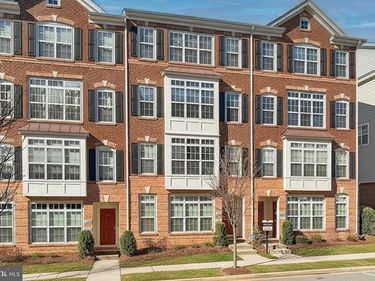 19277 HARLOW SQUARE , Unit D-422, LEESBURG, VA 20176