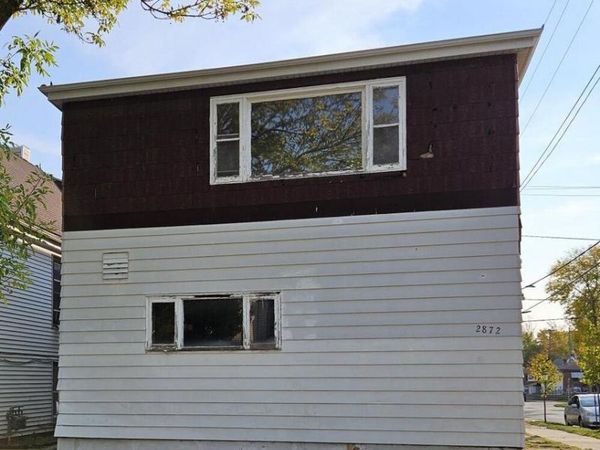 2872 S 8th STREET, Milwaukee, WI 53215