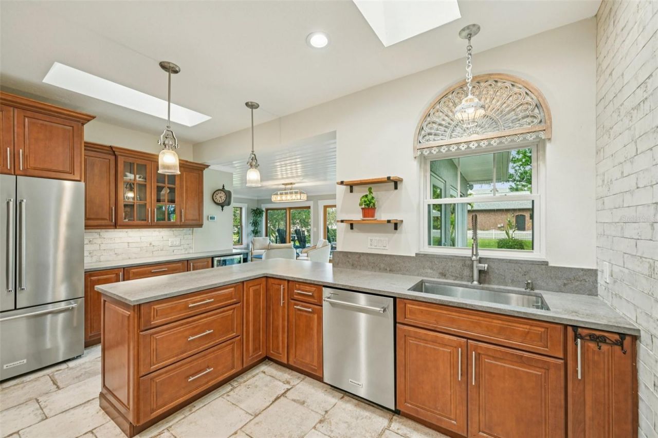 207 23rd Street W, Bradenton, FL 34205 Photo