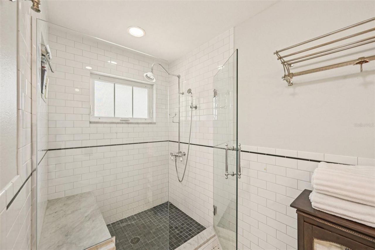 207 23rd Street W, Bradenton, FL 34205 Photo