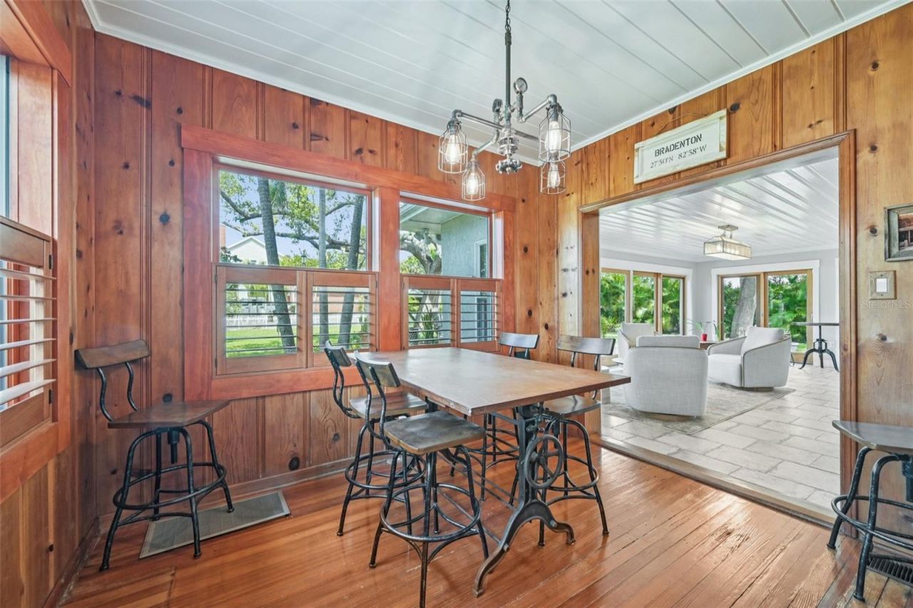 207 23rd Street W, Bradenton, FL 34205 Photo