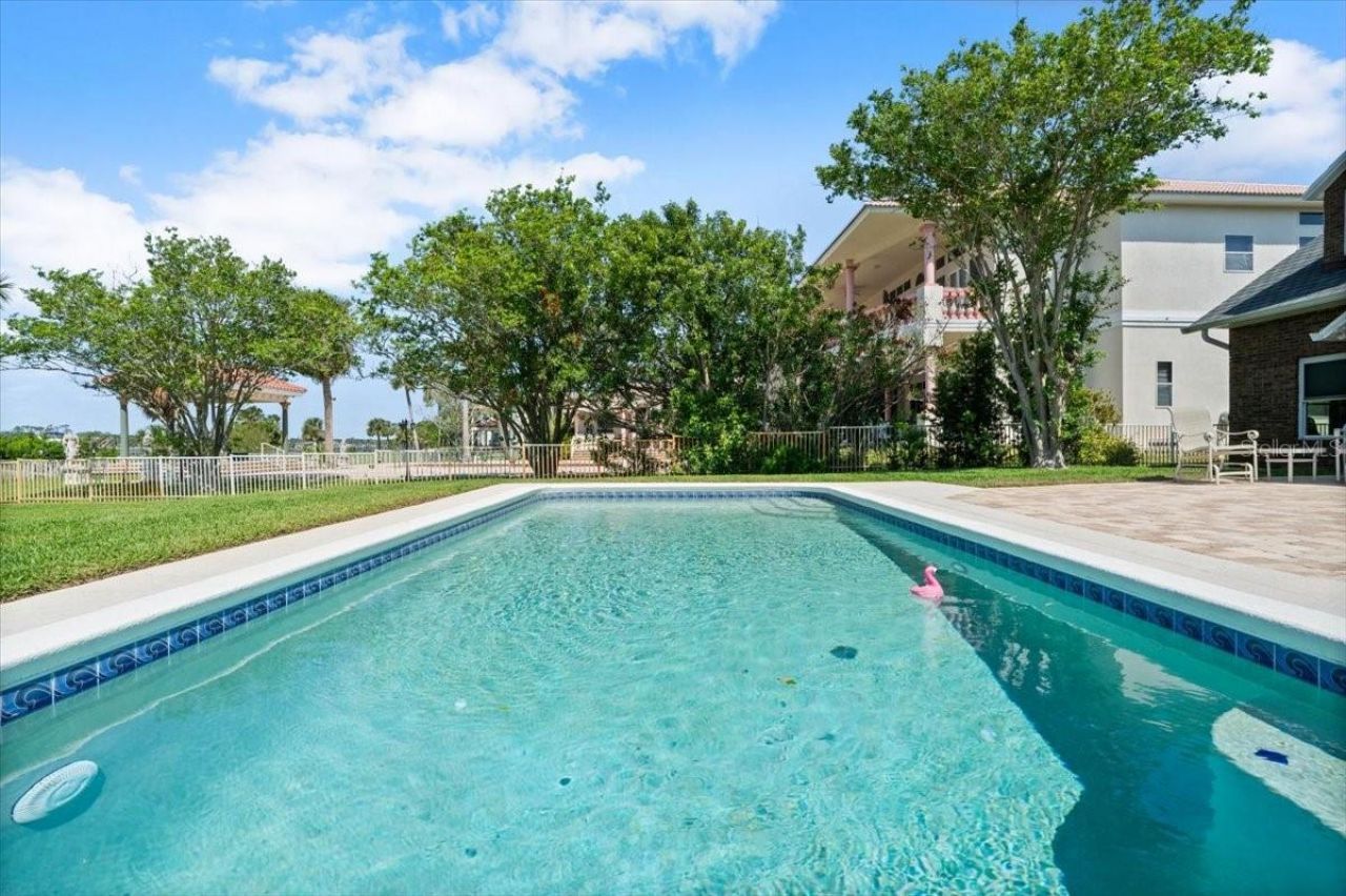 1517 N Halifax Avenue, Daytona Beach, FL 32118 Photo
