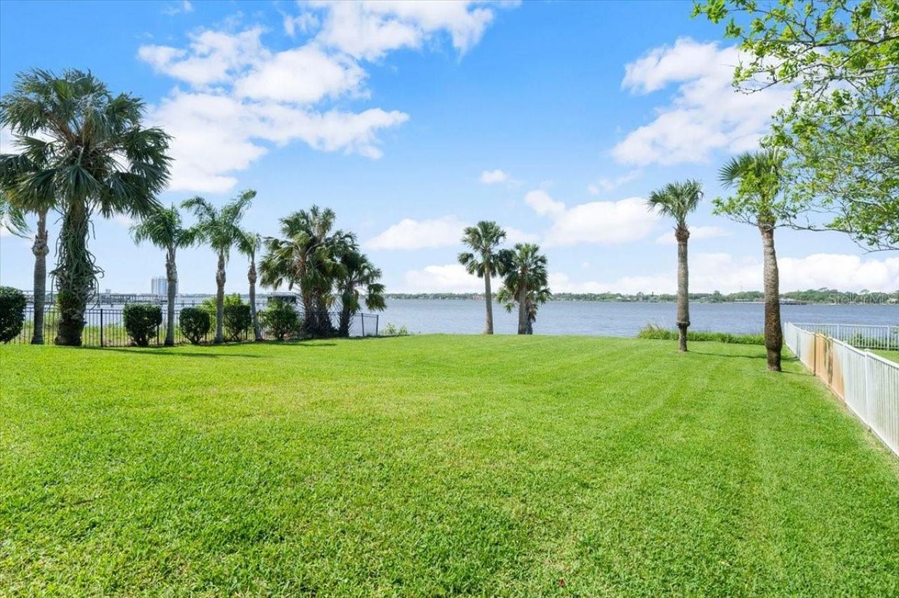 1517 N Halifax Avenue, Daytona Beach, FL 32118 Photo