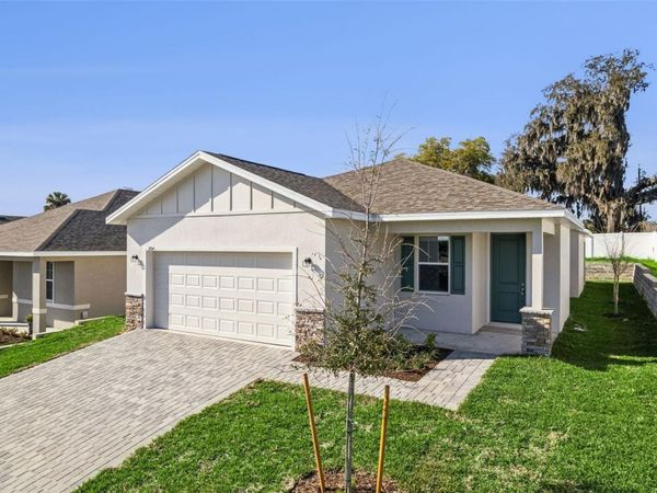 3704 WATERCLIFF CIRCLE , GRAND ISLAND, FL 32735