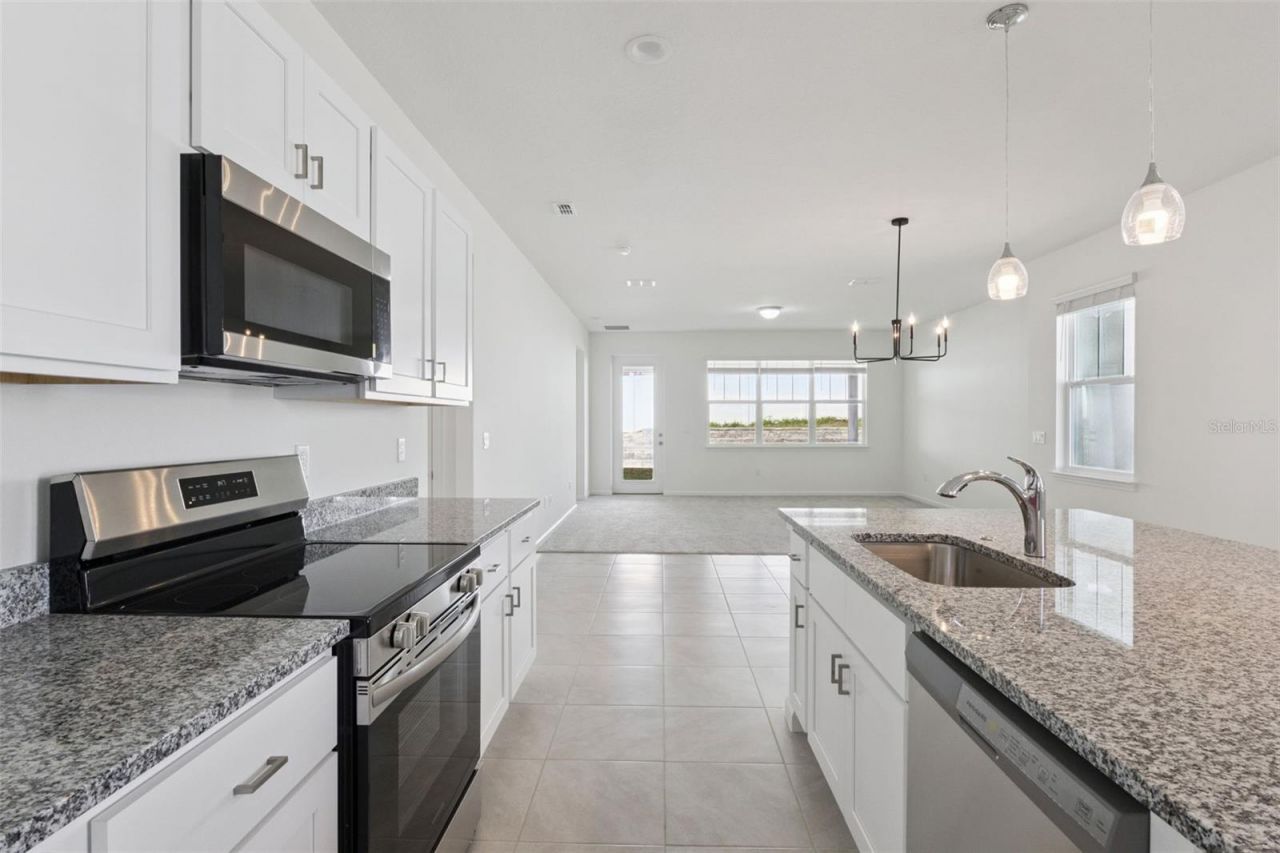 3704 Watercliff Circle, Grand Island, FL 32735 Photo