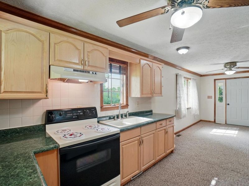 5870 Brook Road NW, Baltimore, OH 43105 Photo 21