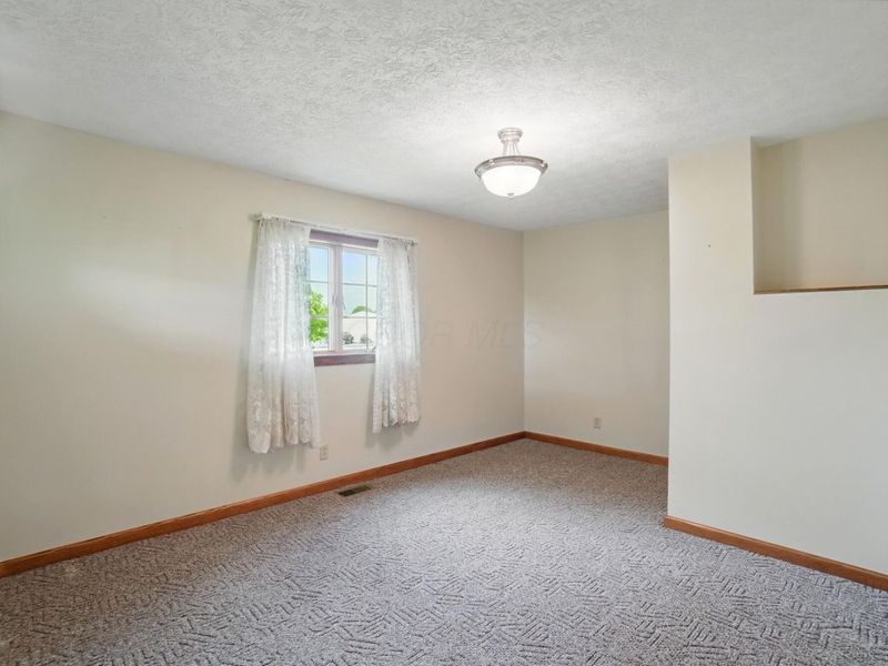 5870 Brook Road NW, Baltimore, OH 43105 Photo 24