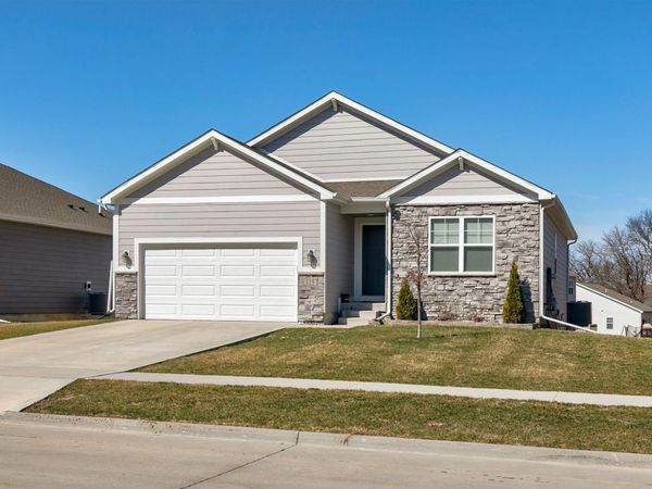 115 Dakota Circle, Waukee, IA 50263