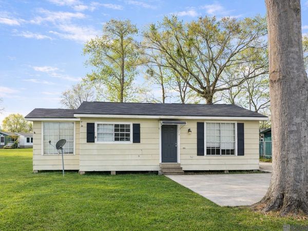 13373 Bourgeois Rd, Gonzales, LA 70737