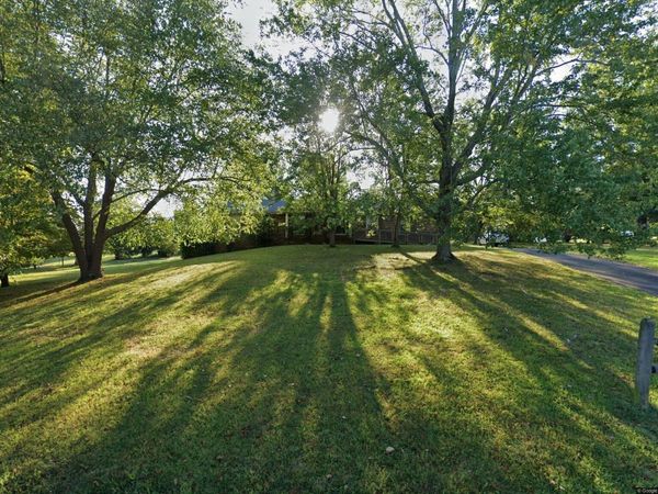 503 Wingate Dr, Clarksville, TN 37043