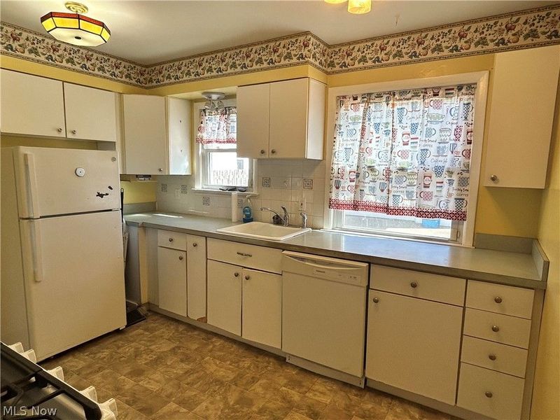 4159 E 150th Street, Cleveland, OH 44128 Photo 3