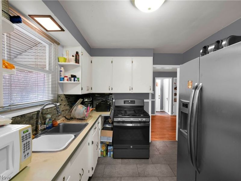 336 E 222nd Street , Euclid, OH 44123 Photo 11