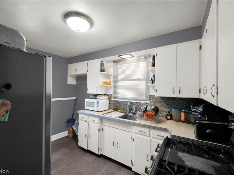 336 E 222nd Street , Euclid, OH 44123 Photo 12