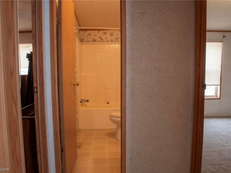 17607 Halleys, Pleasant City, OH 43772 Photo 14