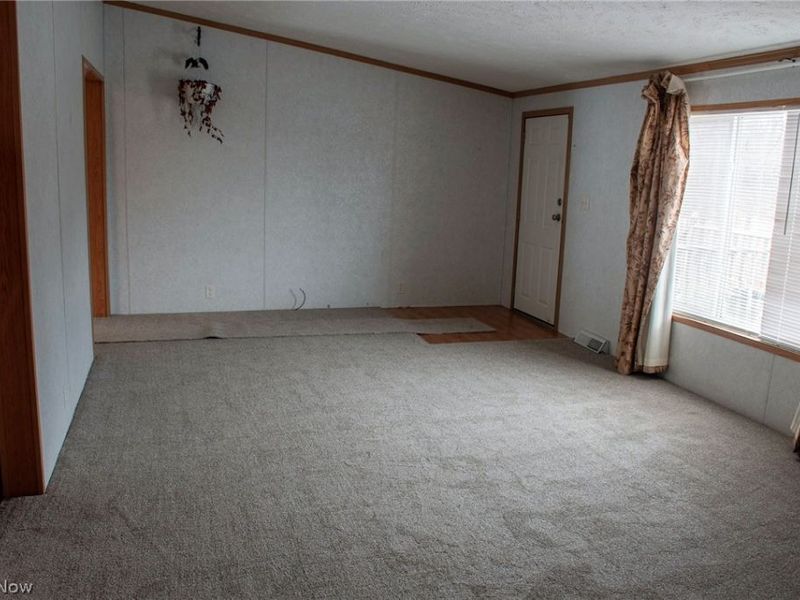 17607 Halleys, Pleasant City, OH 43772 Photo 6