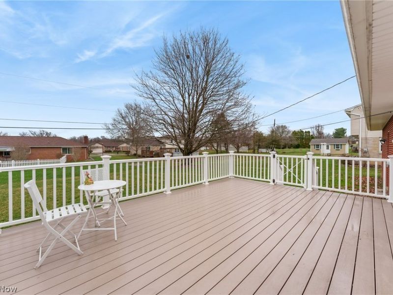 1709 Edmar Street, Louisville, OH 44641 Photo 10