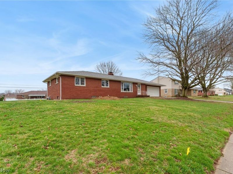 1709 Edmar Street, Louisville, OH 44641 Photo 3