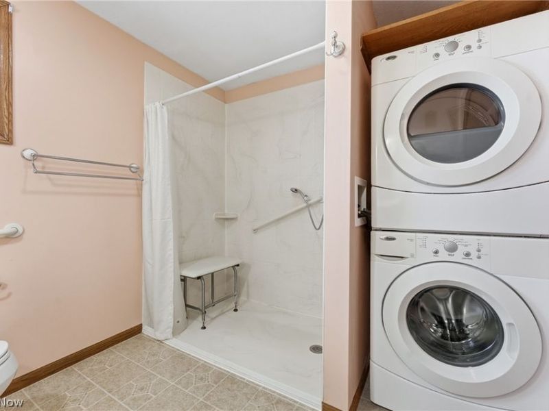 1709 Edmar Street, Louisville, OH 44641 Photo 31