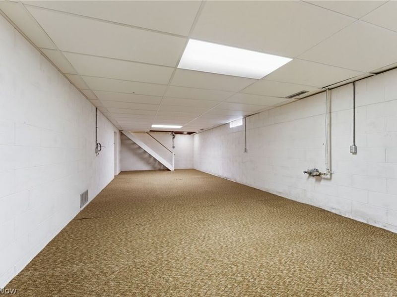 1709 Edmar Street, Louisville, OH 44641 Photo 33